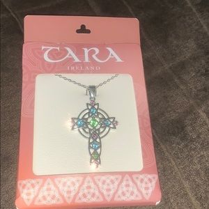 Celtic cross pendent with chain